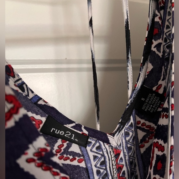 Rue 21 Romper - Picture 4 of 5